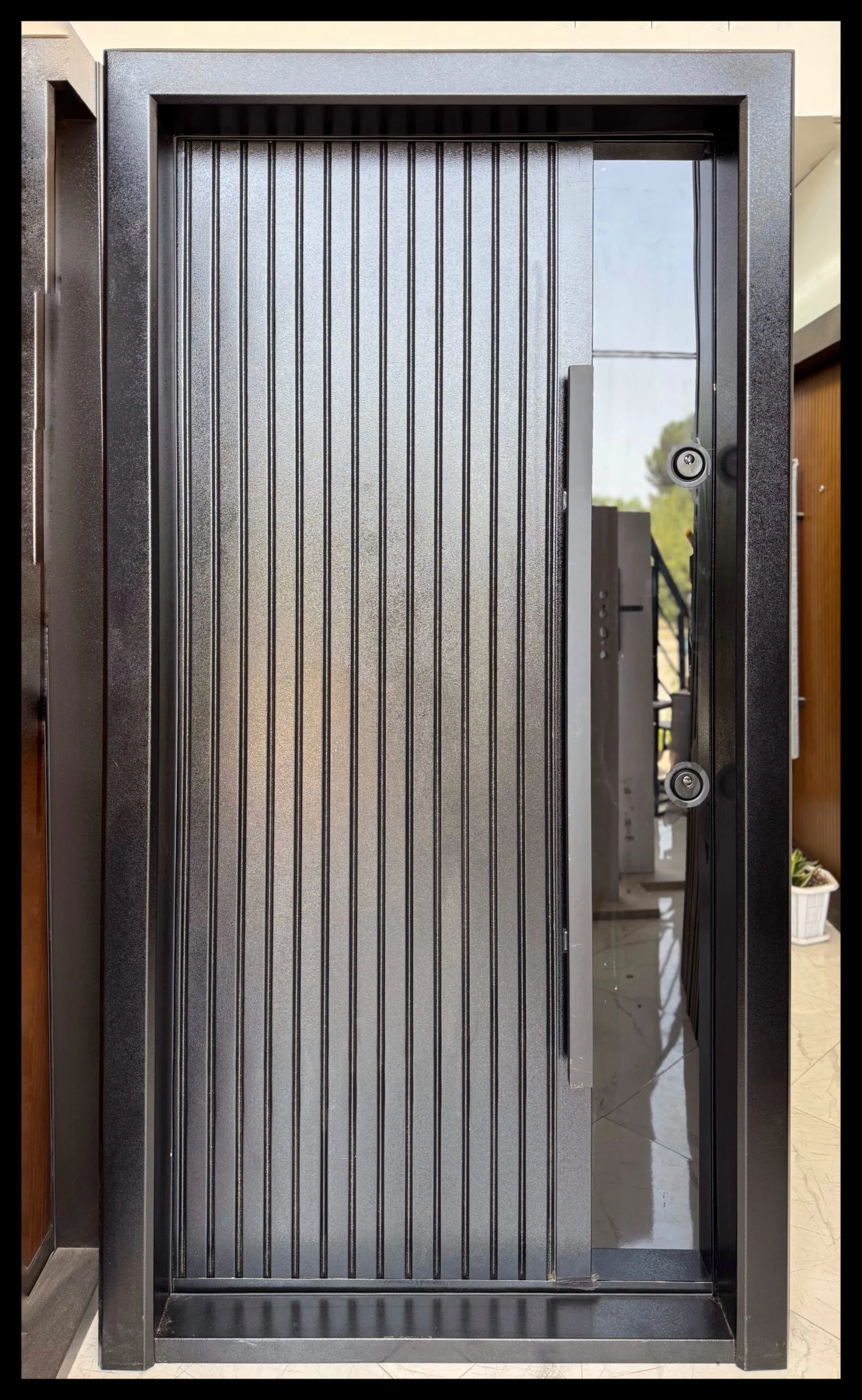 درب قفل سکوریت ۸ میل مشکی کد 9713