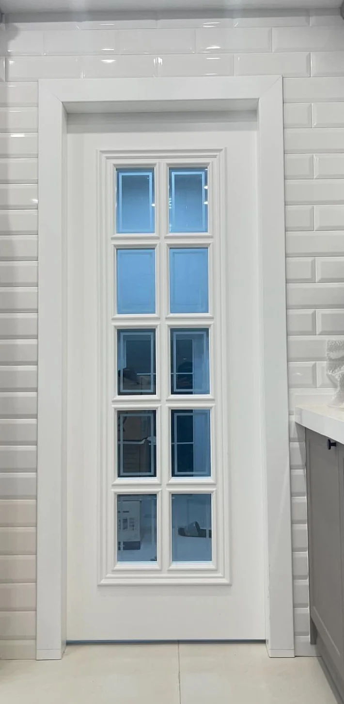 در لوکس داخلی شیک و مدرن